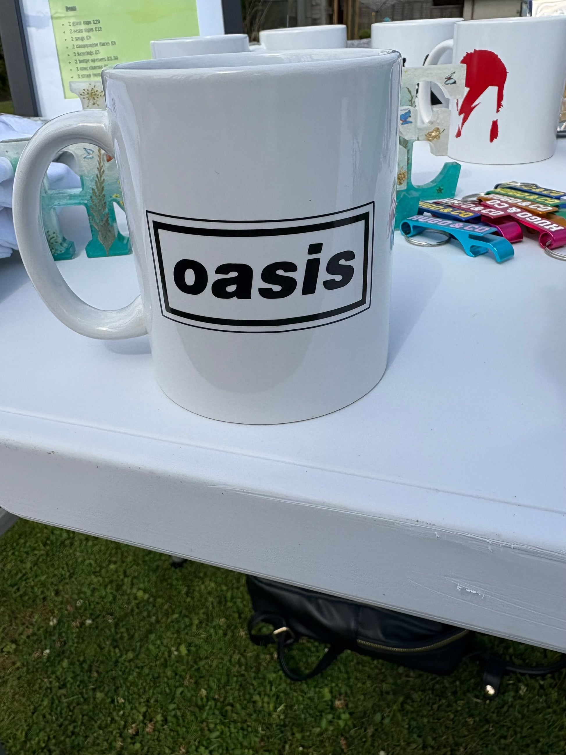Oasis live 25 mug