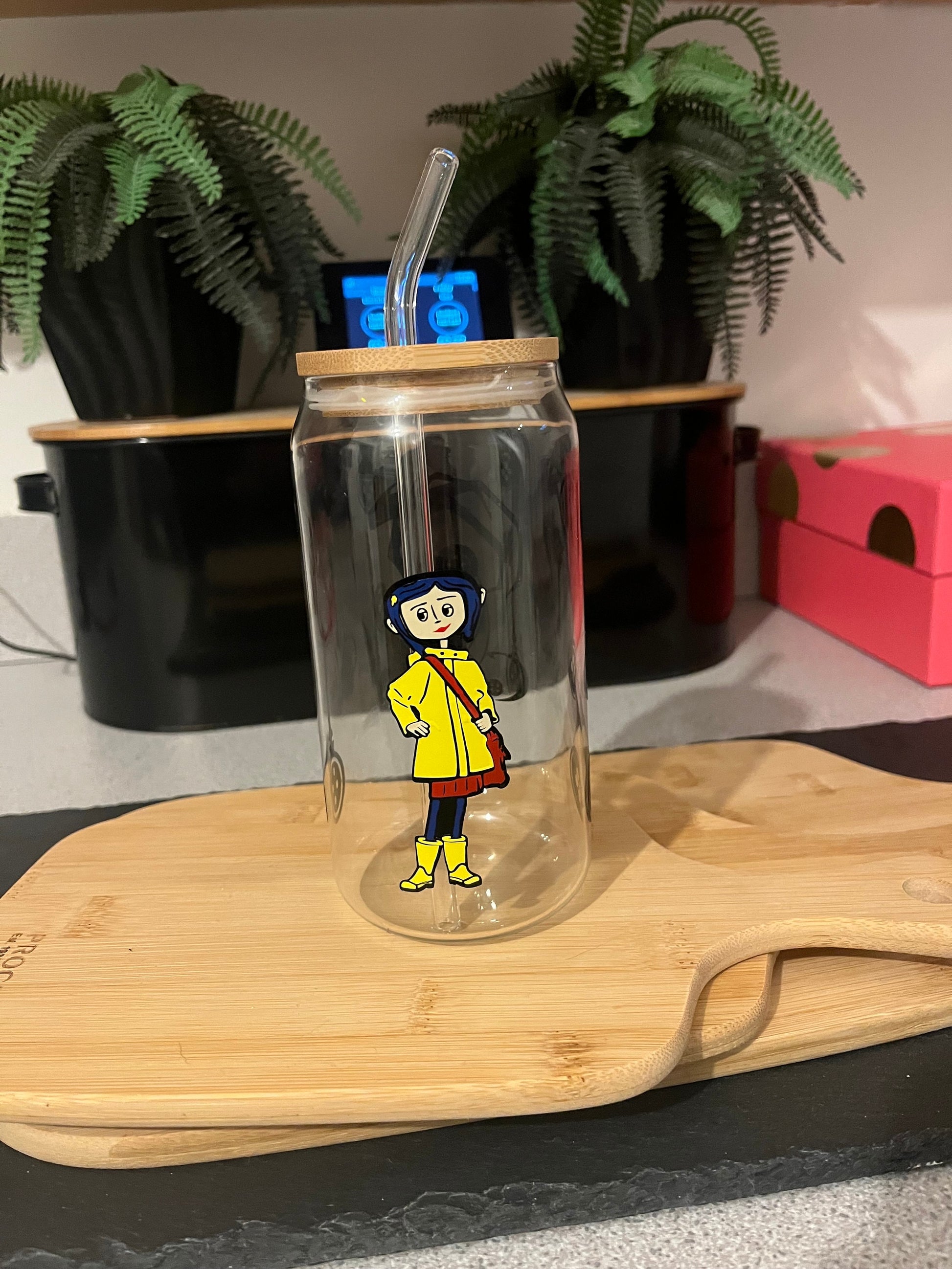 Coraline glass