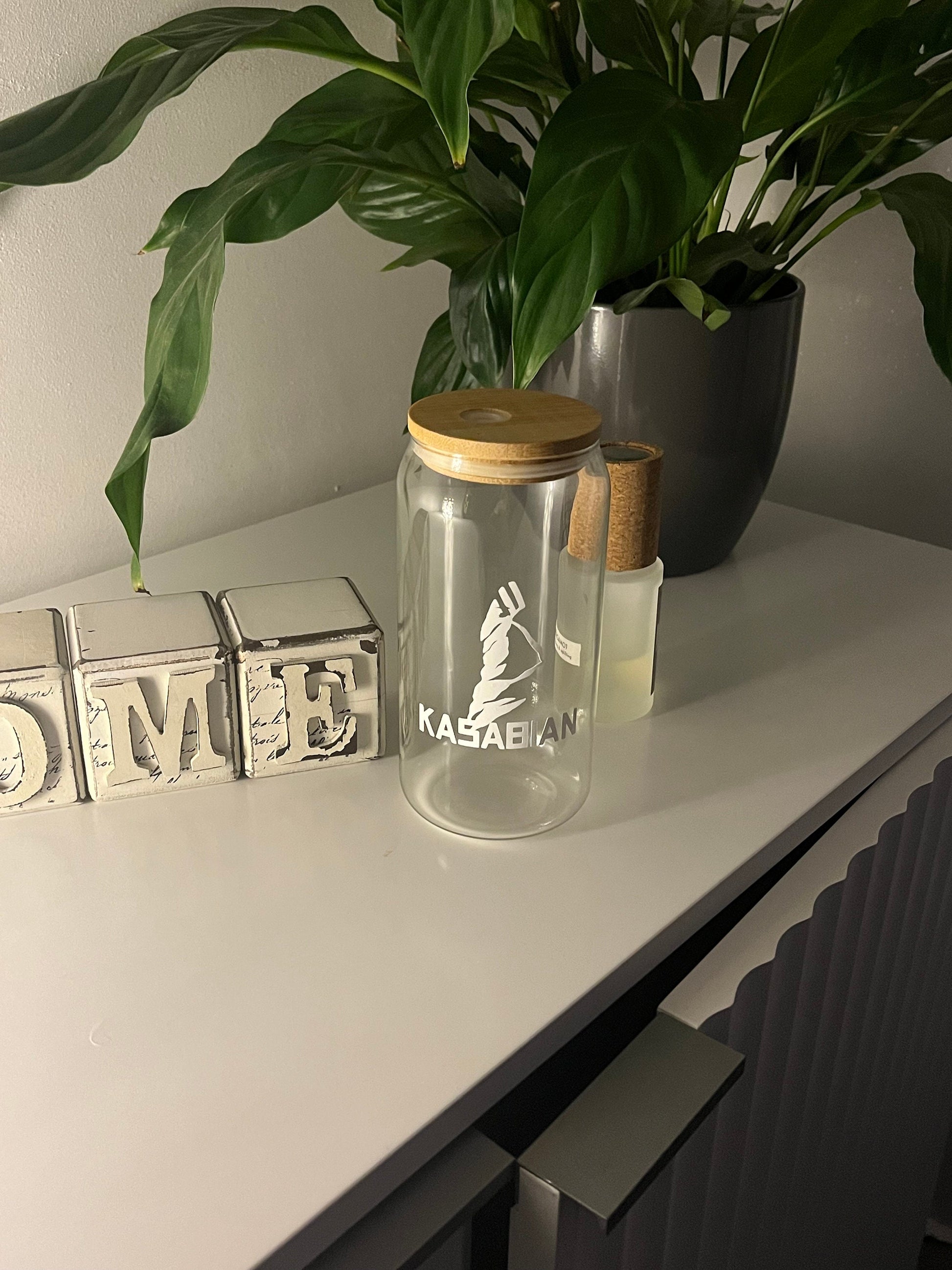 Kasabian glass can