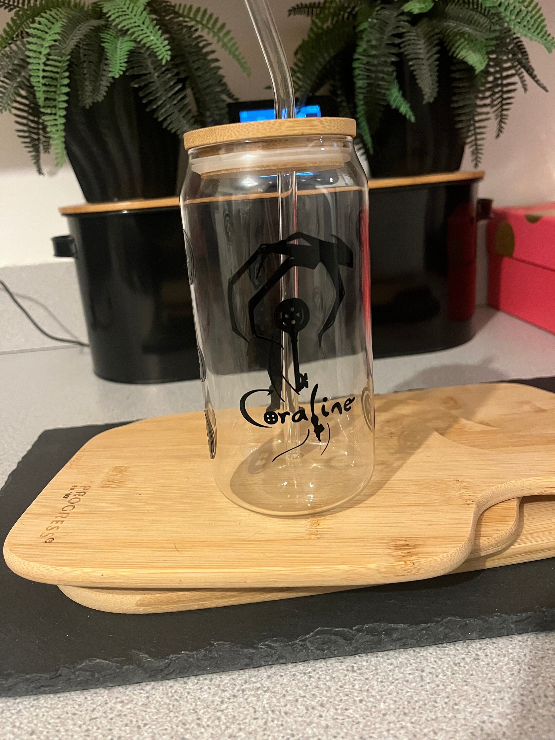 Coraline glass